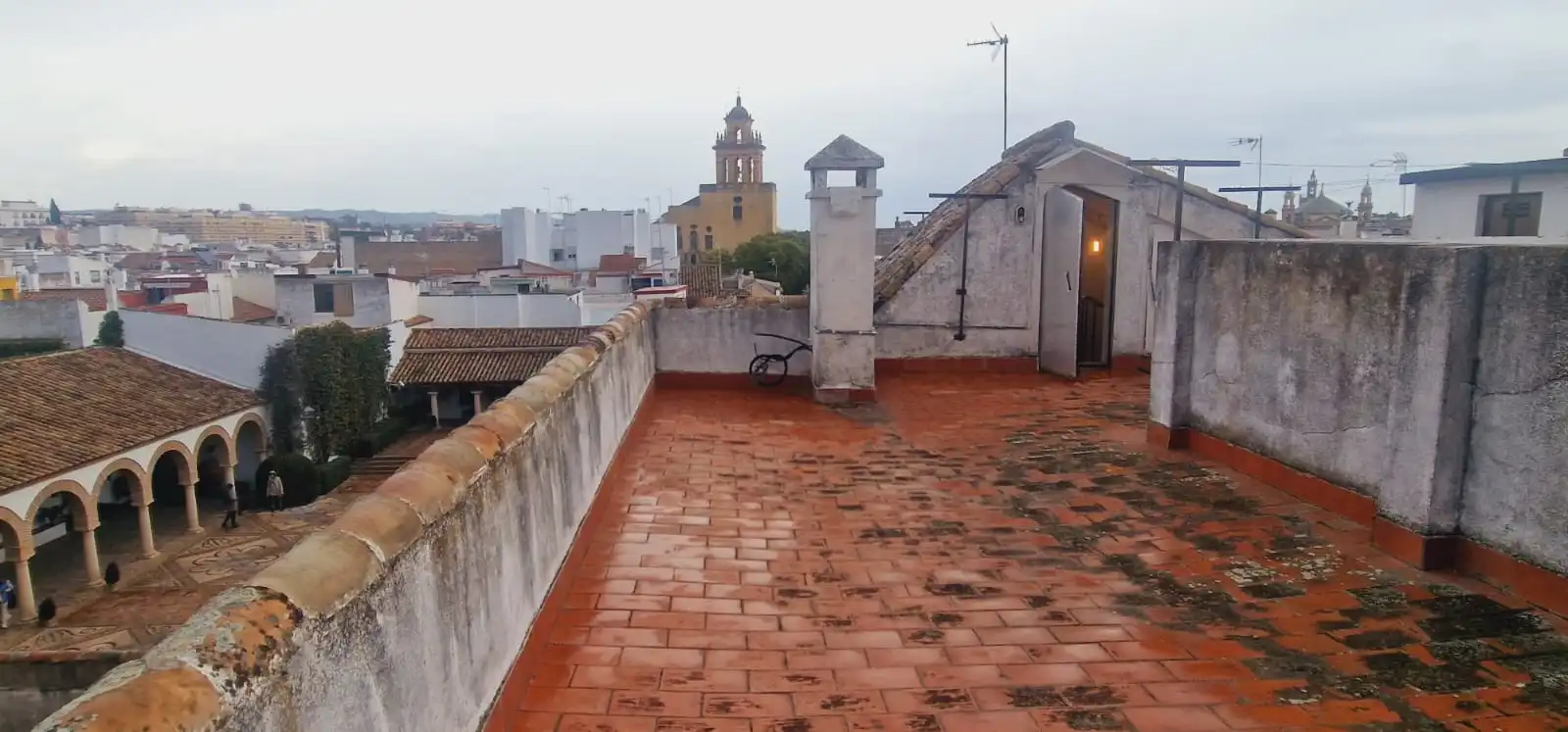 Terrassa de Casa o xalet en venda en Córdoba amb Aire condicionat, Calefacció i Jardí privat