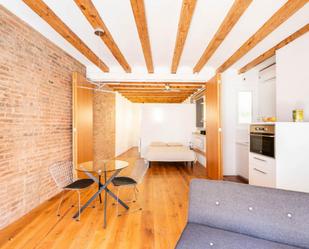Study to rent in El Poble Sec - Parc de Montjuïc