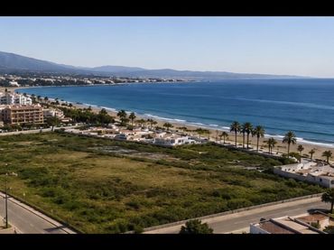 Hotel with lift for sale in Calahonda