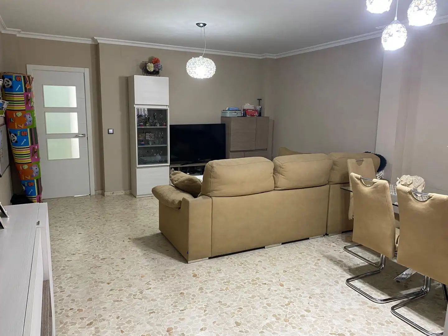 Living room of Houses for sale in Sevilla