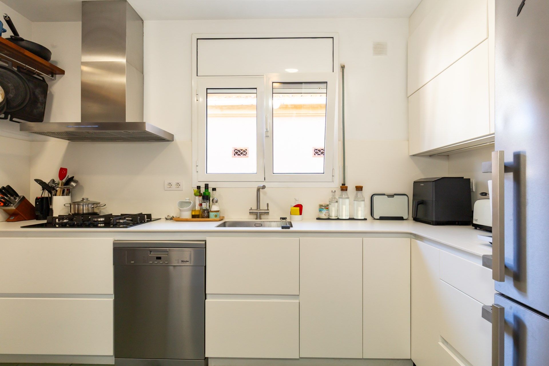 Kitchen of Houses for sale in Sant Just Desvern  with Air Conditioner, Heating and Terrace