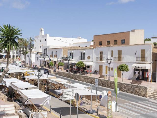 Terreno en Venta en Avinguda Sant Josep de sa Talaia, 34 en Ses Figueretes - Platja d'en Bossa - Cas Serres
