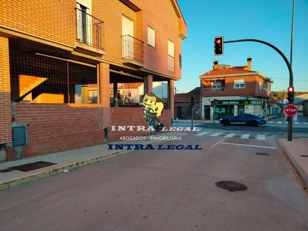 Commercial properties for rent in Peña Francia, Aldeatejada