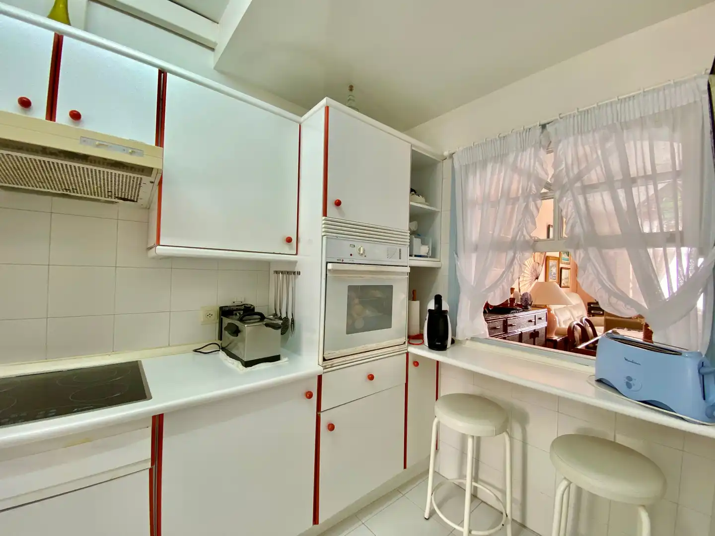 Küche von Einfamilien-Reihenhaus zum Verkauf in O Grove   mit Privatgarten, Terrasse und Abstellraum