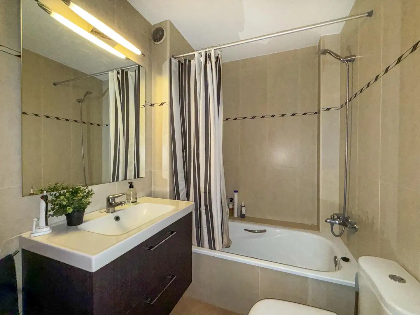 Bathroom of Attic for sale in Centre