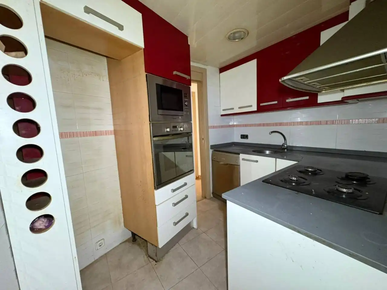 Cuina de Pis en venda en Viladecans amb Aire condicionat, Parquet i Balcó