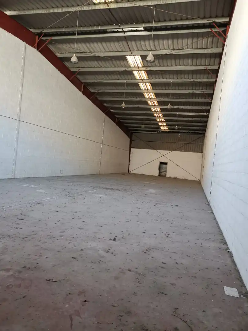 Nave industrial de alquiler en Valencina de la Concepción con Calefacción