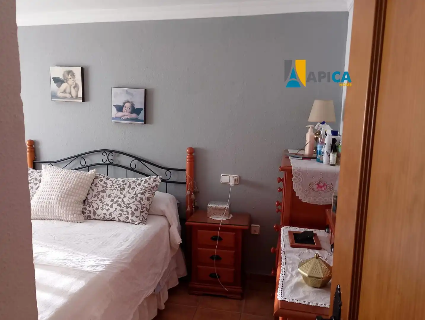 Habitación de Casa adosada en venta en Barbate con Terraza y Amueblado