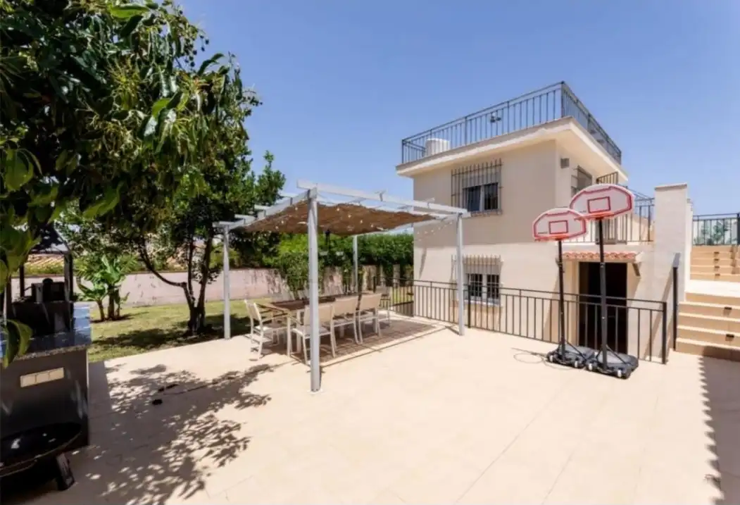 Terrassa de Casa o xalet en venda en Alhaurín de la Torre amb Aire condicionat, Calefacció i Parquet