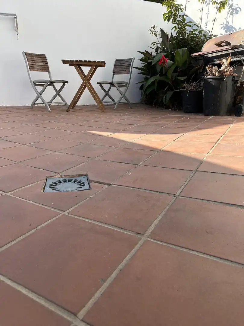 Vista exterior de Casa adosada en venda en El Puerto de Santa María amb Aire condicionat, Jardí privat i Parquet
