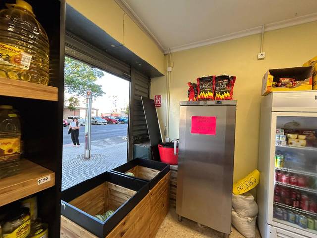 Local comercial en Venta en Calle Baltasar del Alcázar en San Pablo