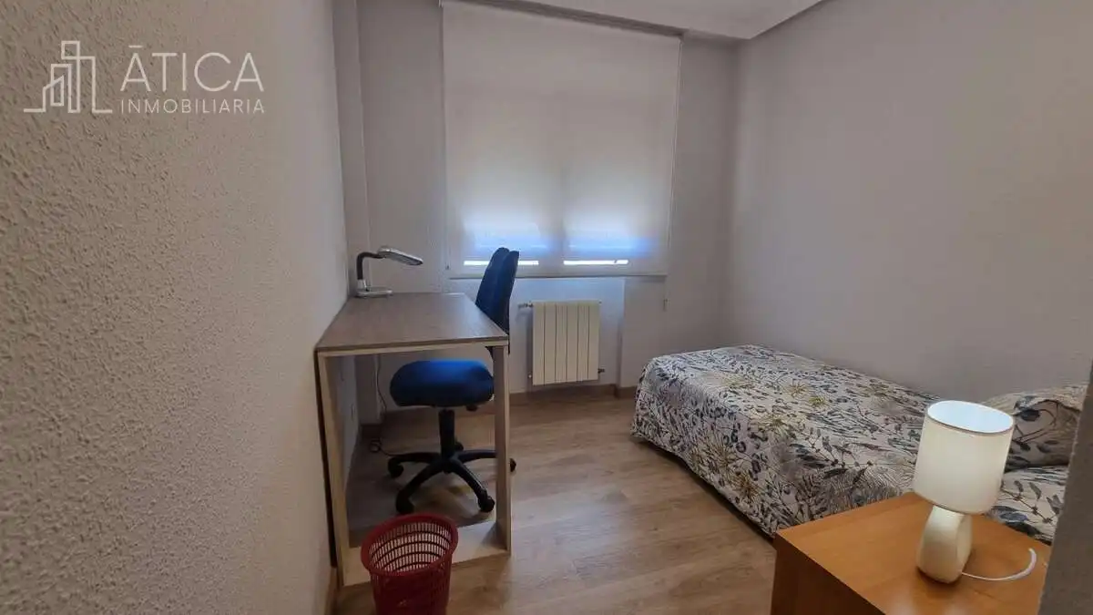 Dormitori de Àtic de lloguer en San Bernardo - Carmelitas - Campus