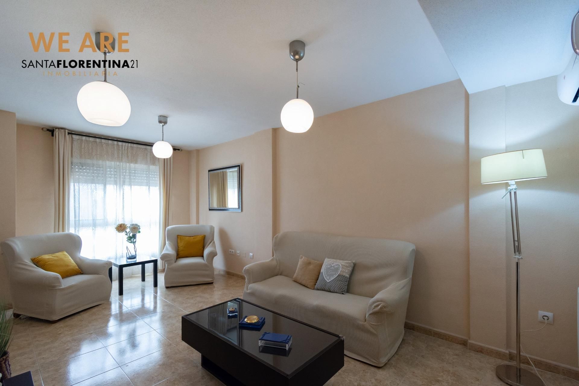 Sala de estar de Dúplex en venta en Cartagena con Aire acondicionado, Jardín privado y Terraza