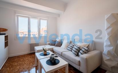 Living room of Flat to rent in  Madrid Capital  with Heating, Terrace and Balcony