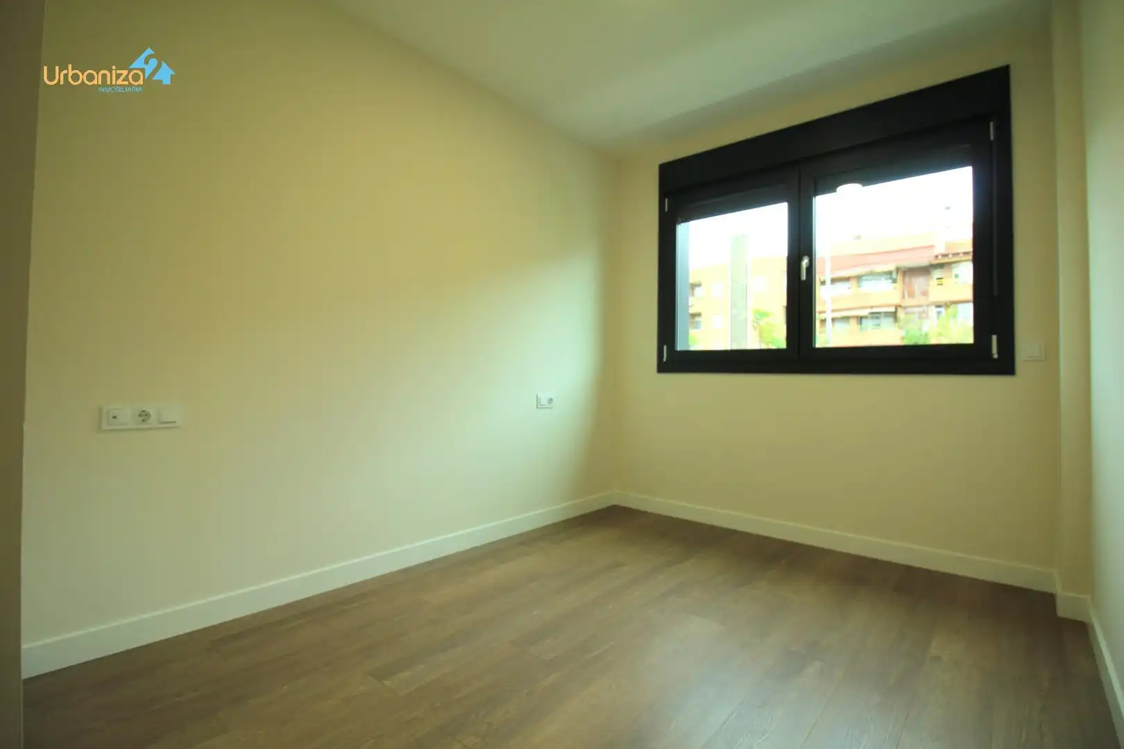 Flat for rent in Avenida Avenida Adolfo Díaz Ambrona, Avenida Elvas