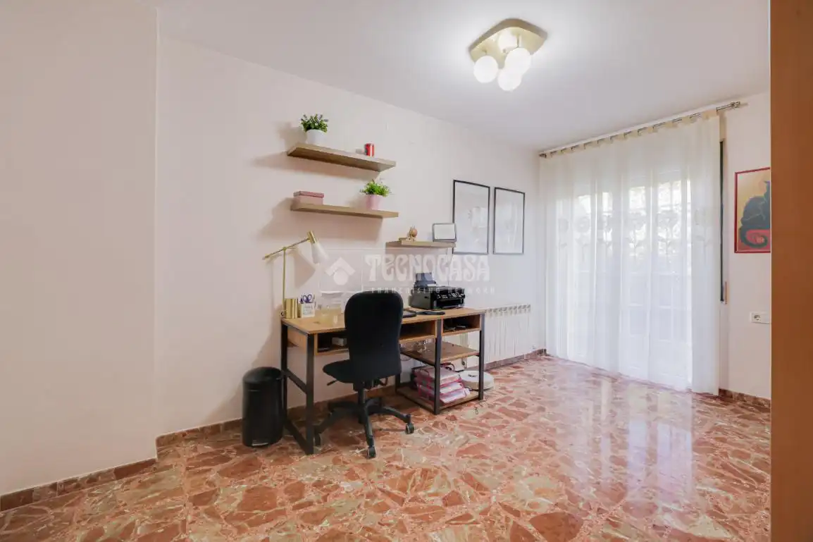 Dormitori de Casa o xalet en venda en Rubí amb Aire condicionat, Calefacció i Terrassa