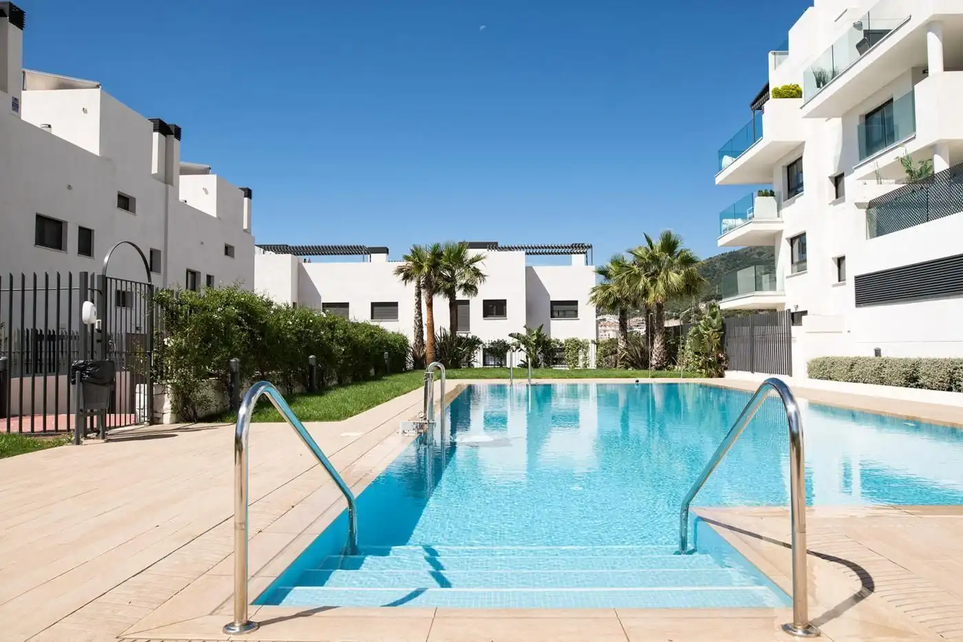 Swimming pool of Attic for sale in Benalmádena  with Air Conditioner, Heating and Storage room