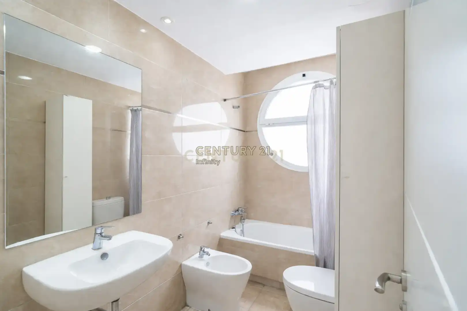 Bathroom of Flat for sale in Mijas  with Air Conditioner and Swimming Pool