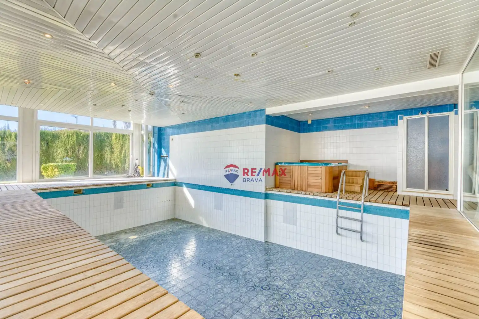 Piscina de Casa o xalet en venda en Roses amb Aire condicionat, Jardí privat i Terrassa