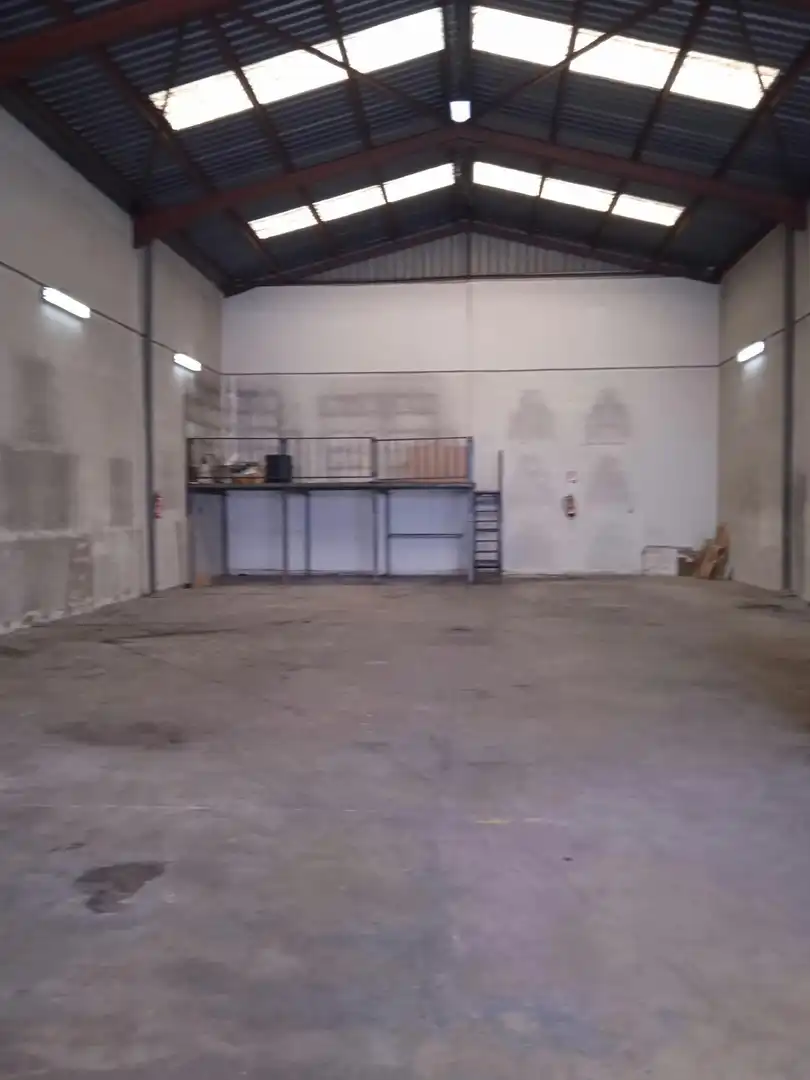 Industrial building for sale in Catarroja, imagen 2