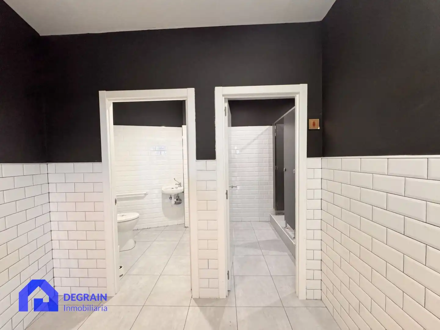 Baño de Local de alquiler en Oviedo 