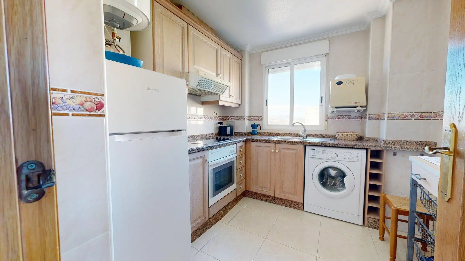 Cuina de Apartament en venda en Elche / Elx amb Aire condicionat, Terrassa i Moblat