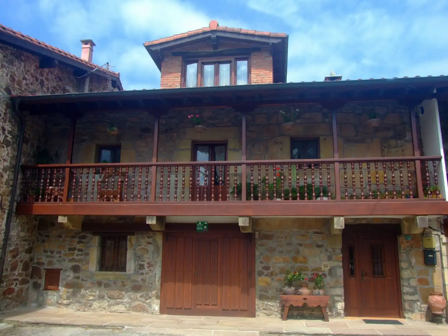 Außenansicht von Dachboden zum Verkauf in Liérganes mit Heizung, Privatgarten und Terrasse