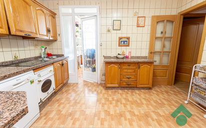 Kitchen of Flat for sale in Algeciras  with Air Conditioner