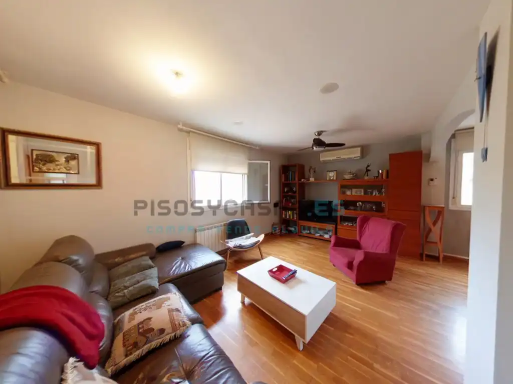 Living room of Houses for sale in San Mateo de Gállego  with Air Conditioner, Private garden and Terrace