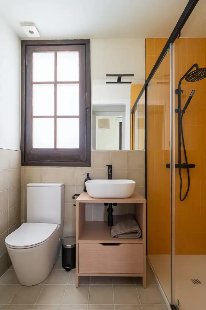 Badezimmer von Wohnung zur Miete in Sant Martí