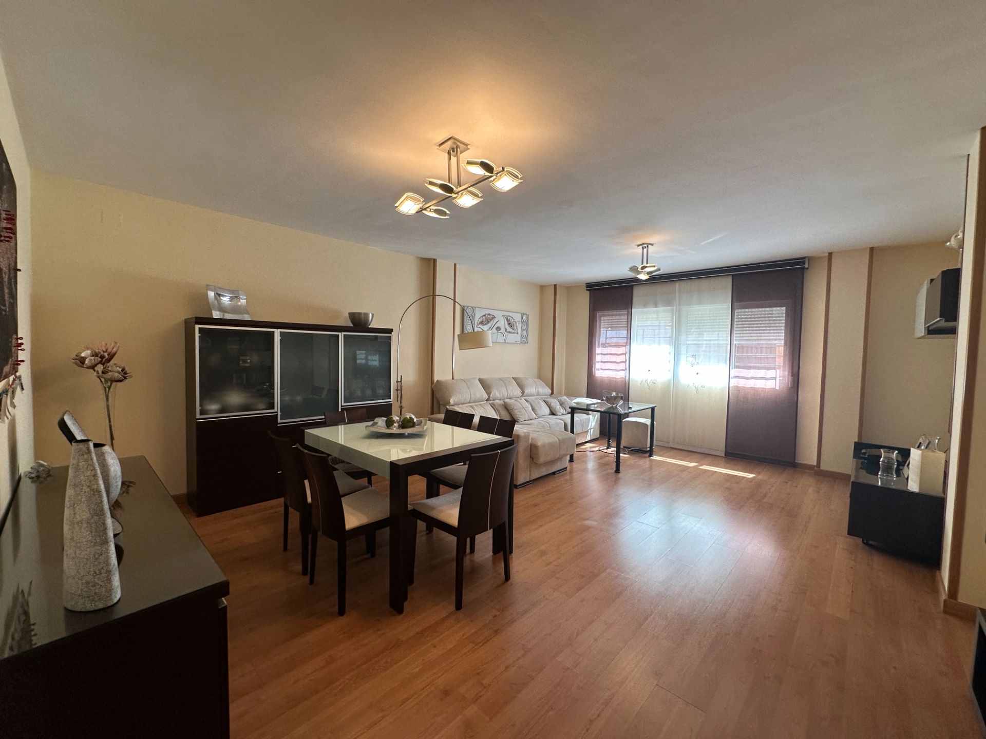 Living room of Flat for sale in Úbeda  with Heating, Terrace and Storage room