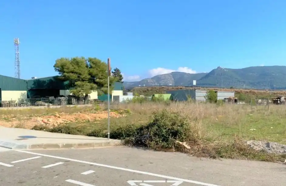 Terreny industrial en venda a Alcalà de Xivert pueblo, imagen 2