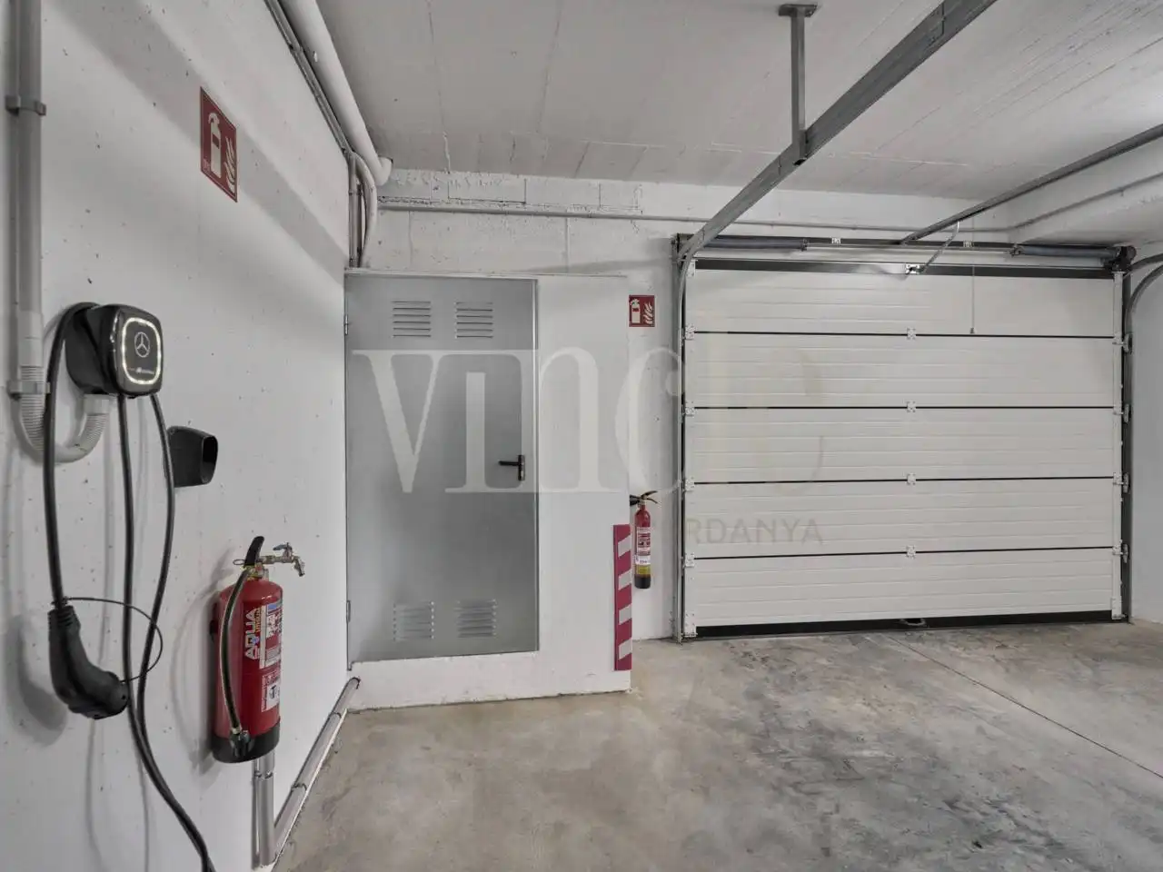 Aparcament de Casa o xalet en venda en Ger amb Calefacció, Jardí privat i Parquet