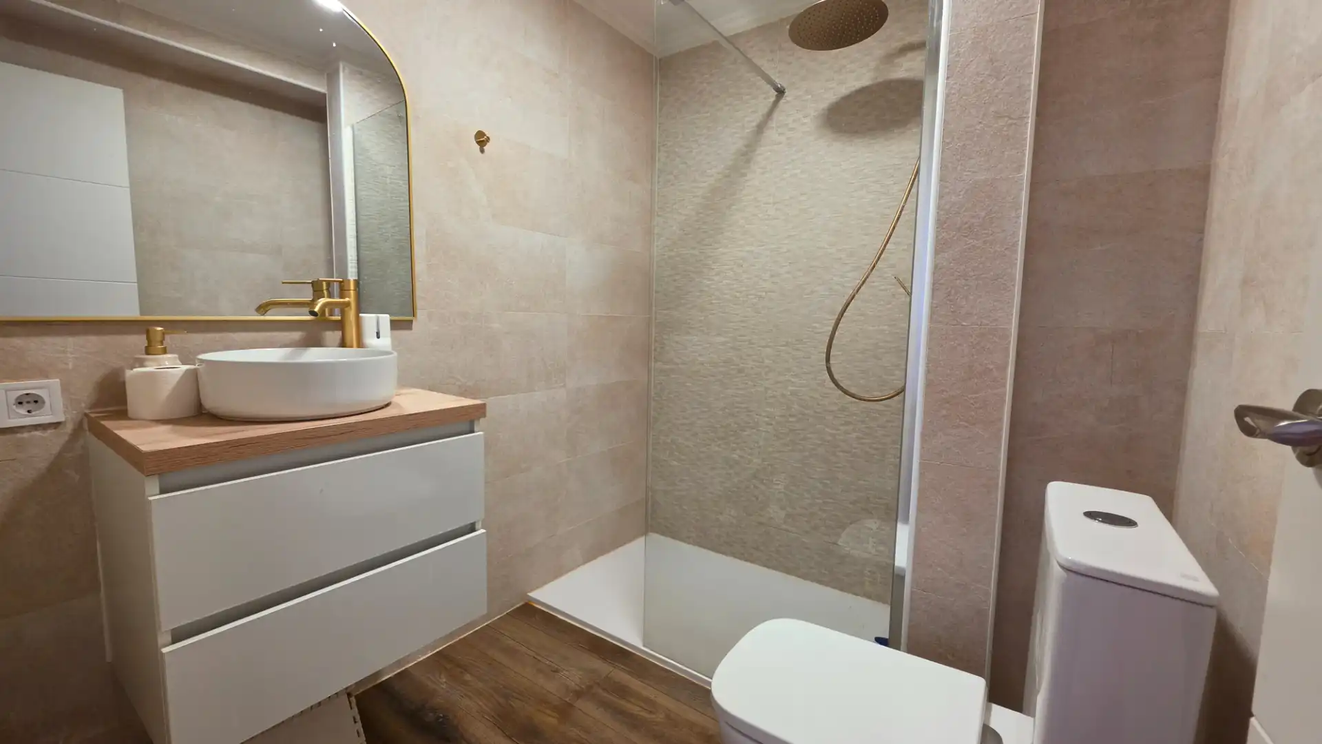 Piso con terraza en venta en Carrer del General Contreras, imagen 19