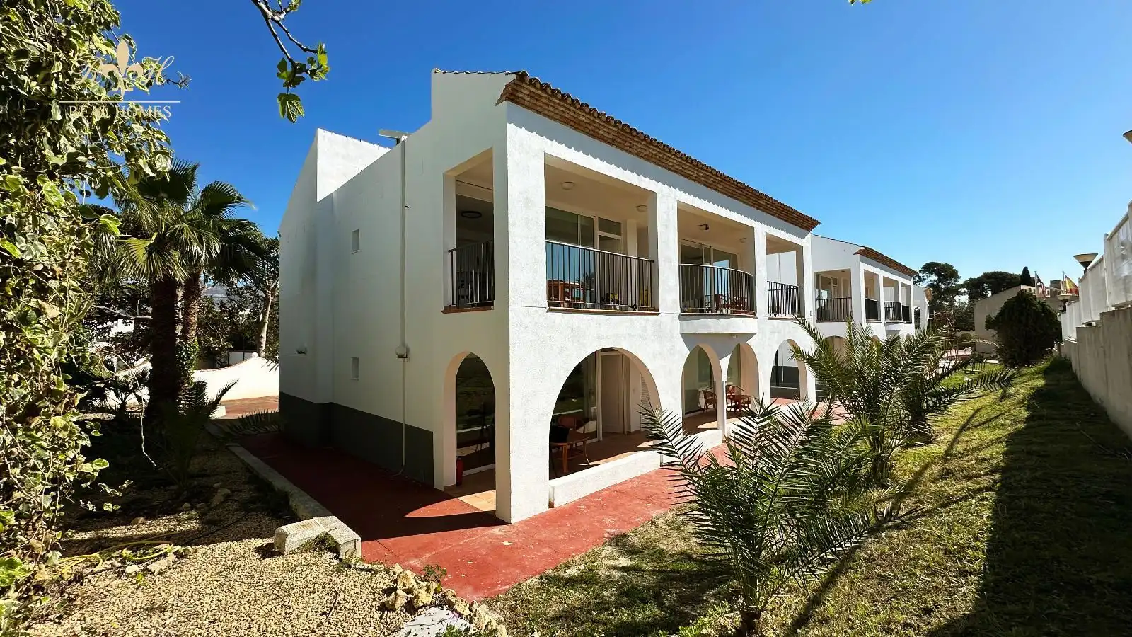 Vista exterior de Piso de alquiler en L'Alfàs del Pi con Aire acondicionado, Terraza y Piscina