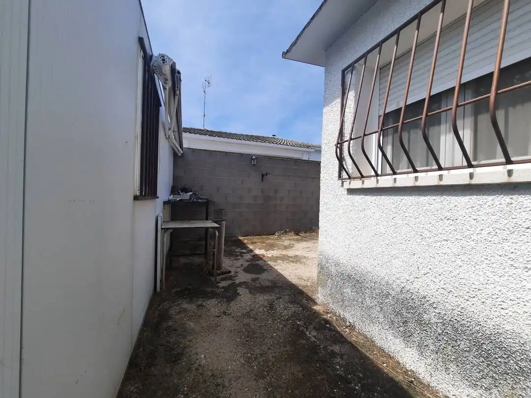 Haus oder Chalet zum Verkauf in Escalona mit Klimaanlage, Heizung und Abstellraum