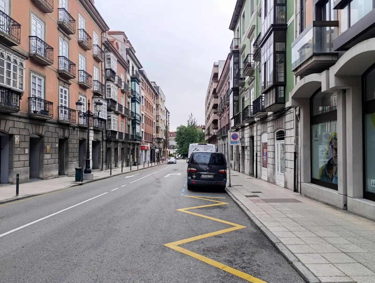 Außenansicht von Geschaftsraum zur Miete in Oviedo 