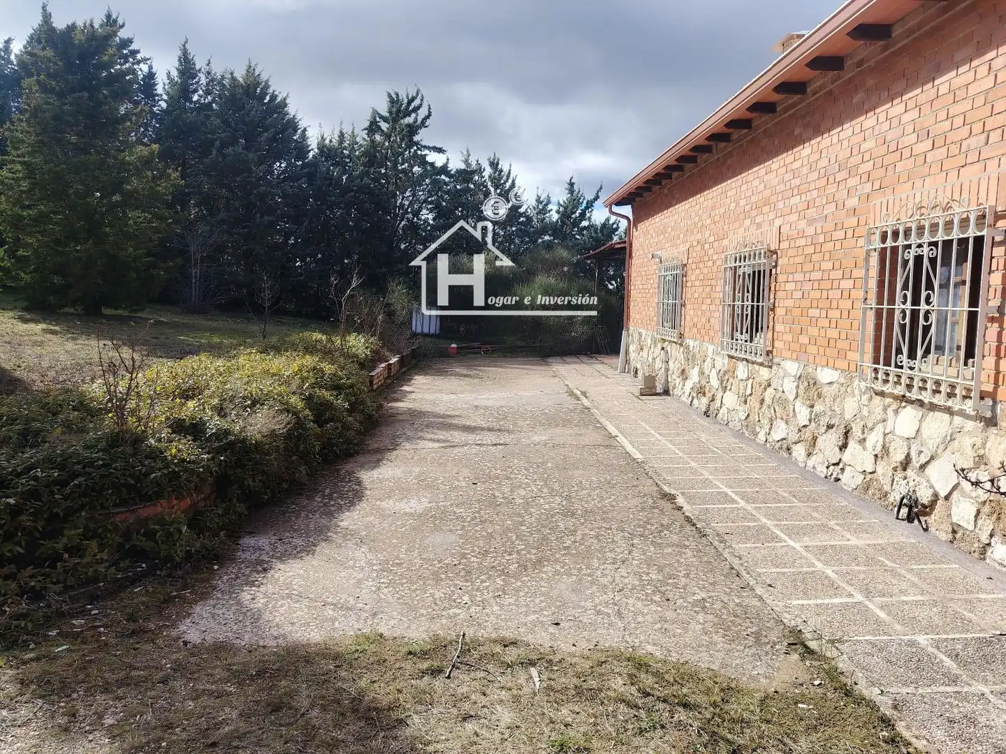 Vista exterior de Casa o chalet en venta en Trijueque con Calefacción, Terraza y Trastero