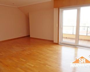 Living room of Attic to rent in A Coruña Capital   with Heating, Parquet flooring and Terrace