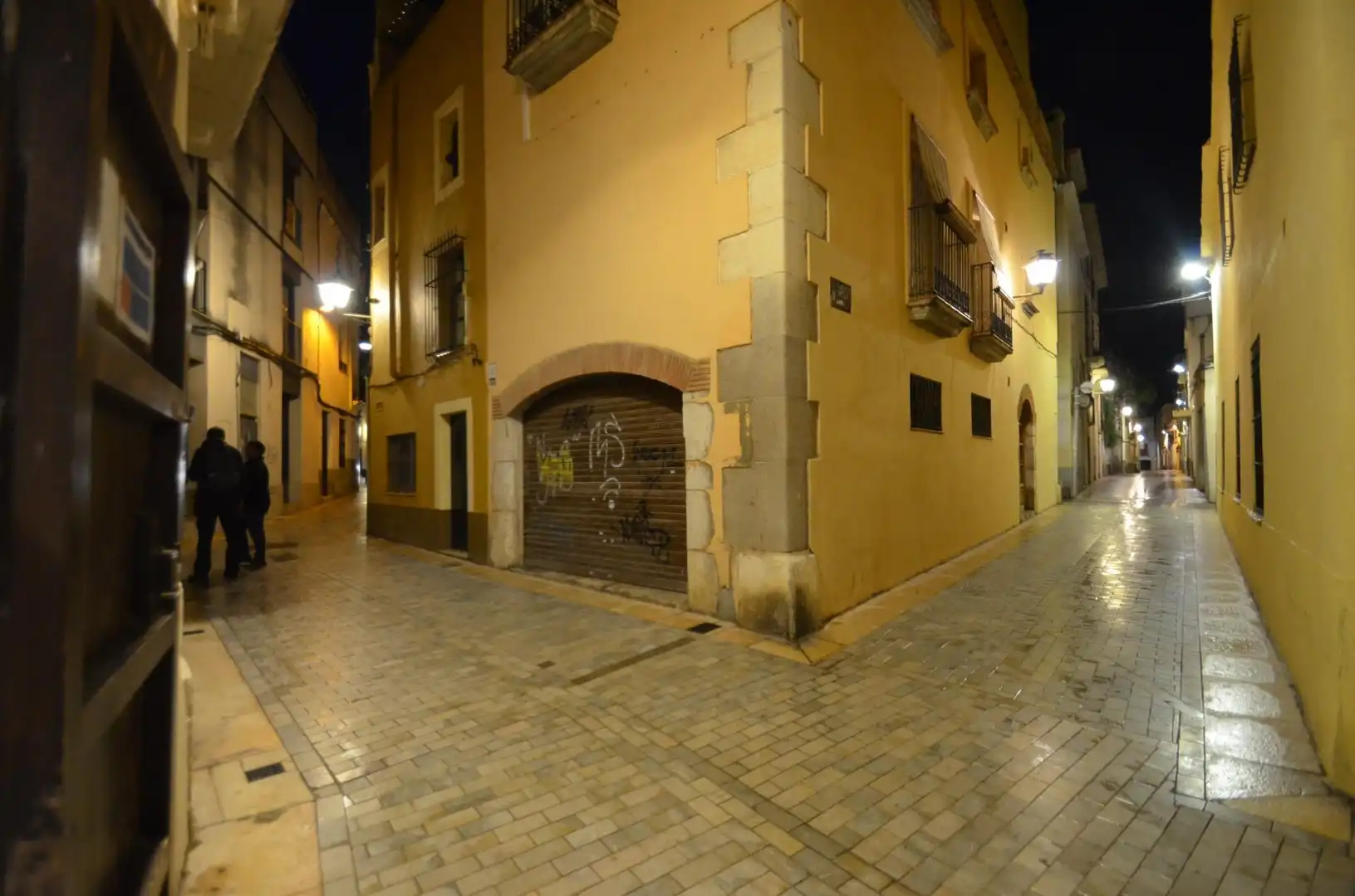 Vista exterior de Local en venda en Vilanova i la Geltrú
