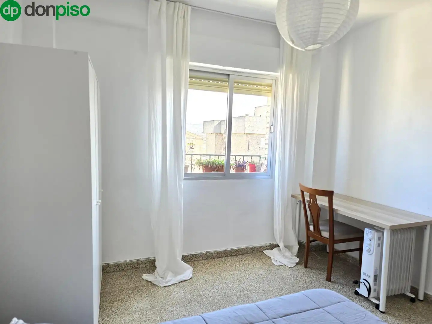 Flat for rent in Calle HENRIQUEZ DE JORQUERA, Cartuja