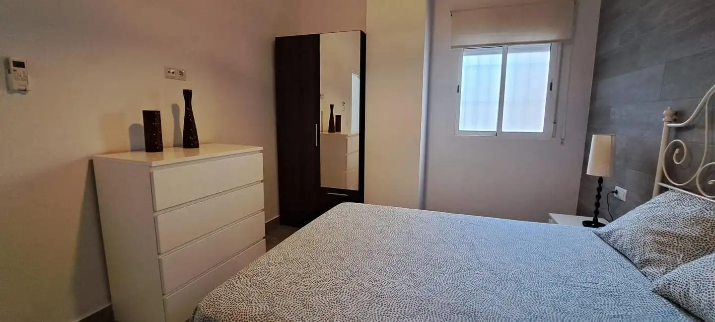 Habitación de Planta baja de alquiler en Málaga con Amueblado