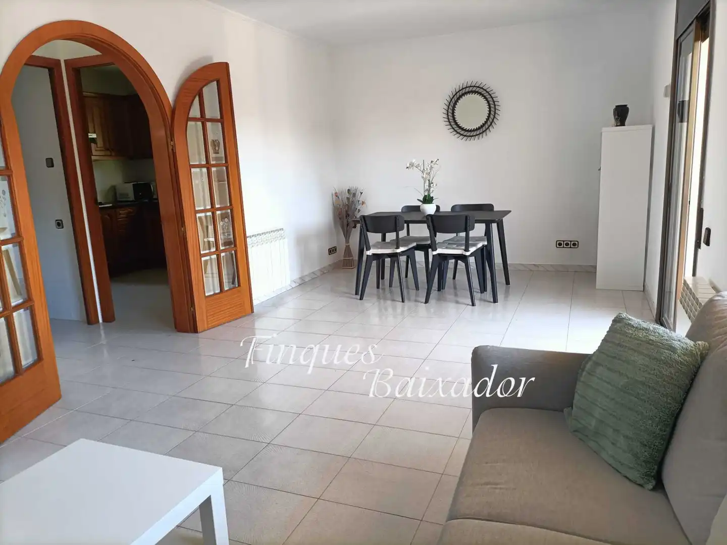 Comedor de Casa adosada de alquiler en Castelldefels con Calefacción, Terraza y Amueblado