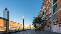 Vista exterior de Pis en venda en  Granada Capital amb Balcó