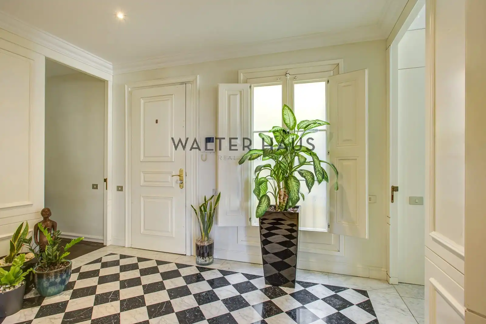 Flat for sale in Barcelona  with Air Conditioner, Terrace and Balcony