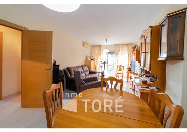 Piso en Venta en Avenida Avenida de Molière en Martín Carpena - Torre del Río