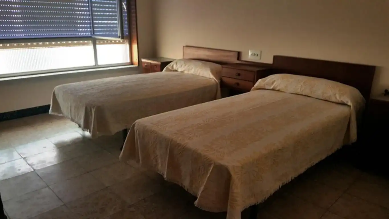 Habitación de Piso en venta en Cuntis con Trastero, Lavadora y Balcón