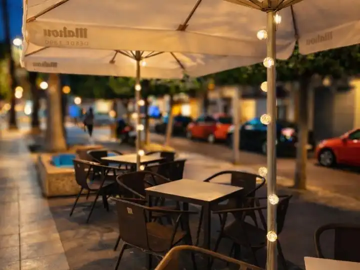 Business premises for transfer in Carrer de Canalejas 53, imagen 7