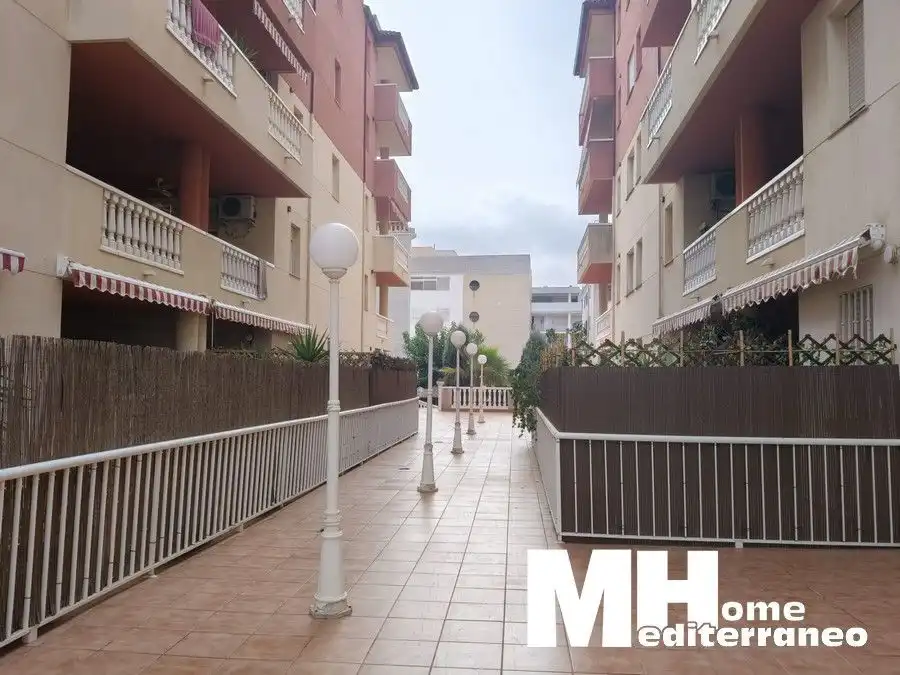 Vista exterior de Apartamento en venta en Moncofa con Terraza y Piscina comunitaria