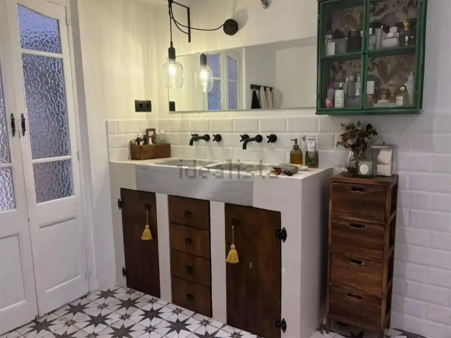 Bany de Finca rústica en venda en Molins de Rei amb Aire condicionat i Balcó